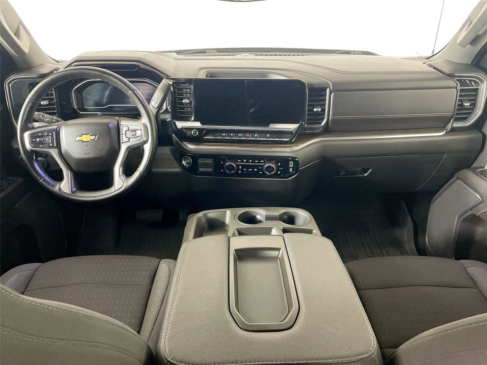 Used 2023 Chevrolet Silverado 1500 LT AWD/4WD image 29