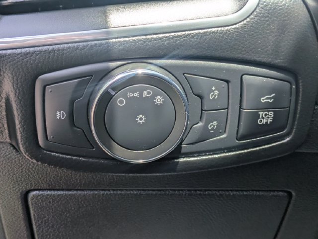 Used 2021 Ford Edge Titanium w/ Cargo Accessory Package FWD image 22