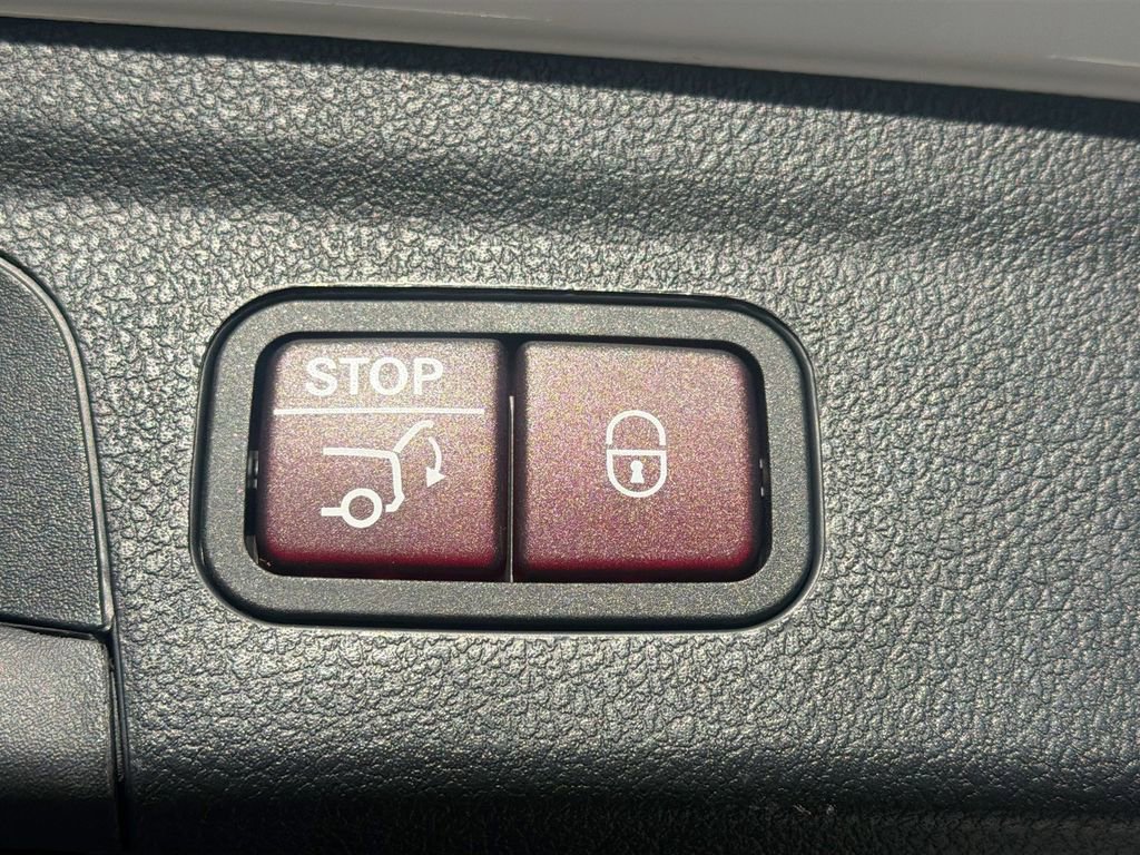 Used 2024 Mercedes-Benz GLE 350 4MATIC image 12