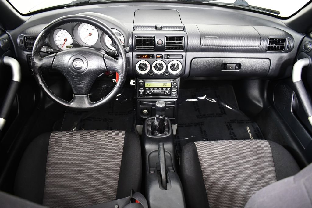 Used 2000 Toyota MR2 image 24