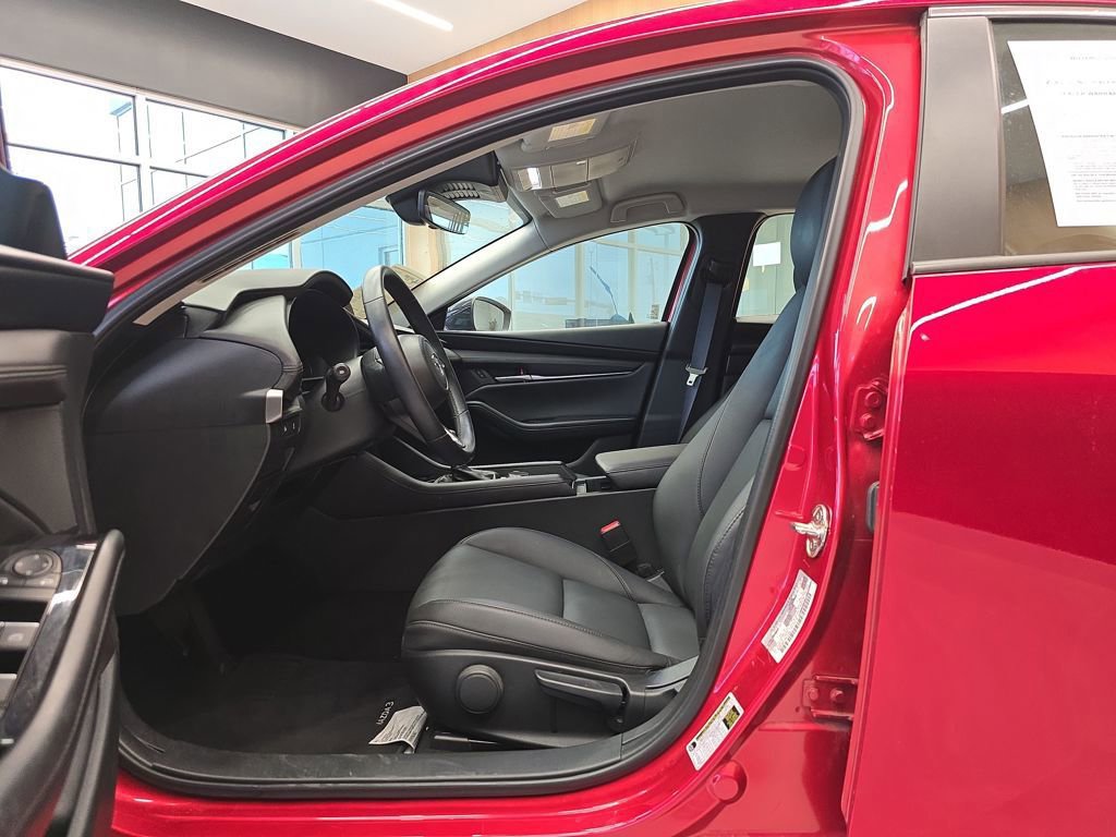 Used 2025 MAZDA MAZDA3 s image 10