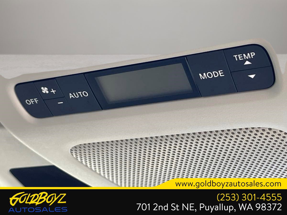 Used 2011 Nissan Quest LE image 41