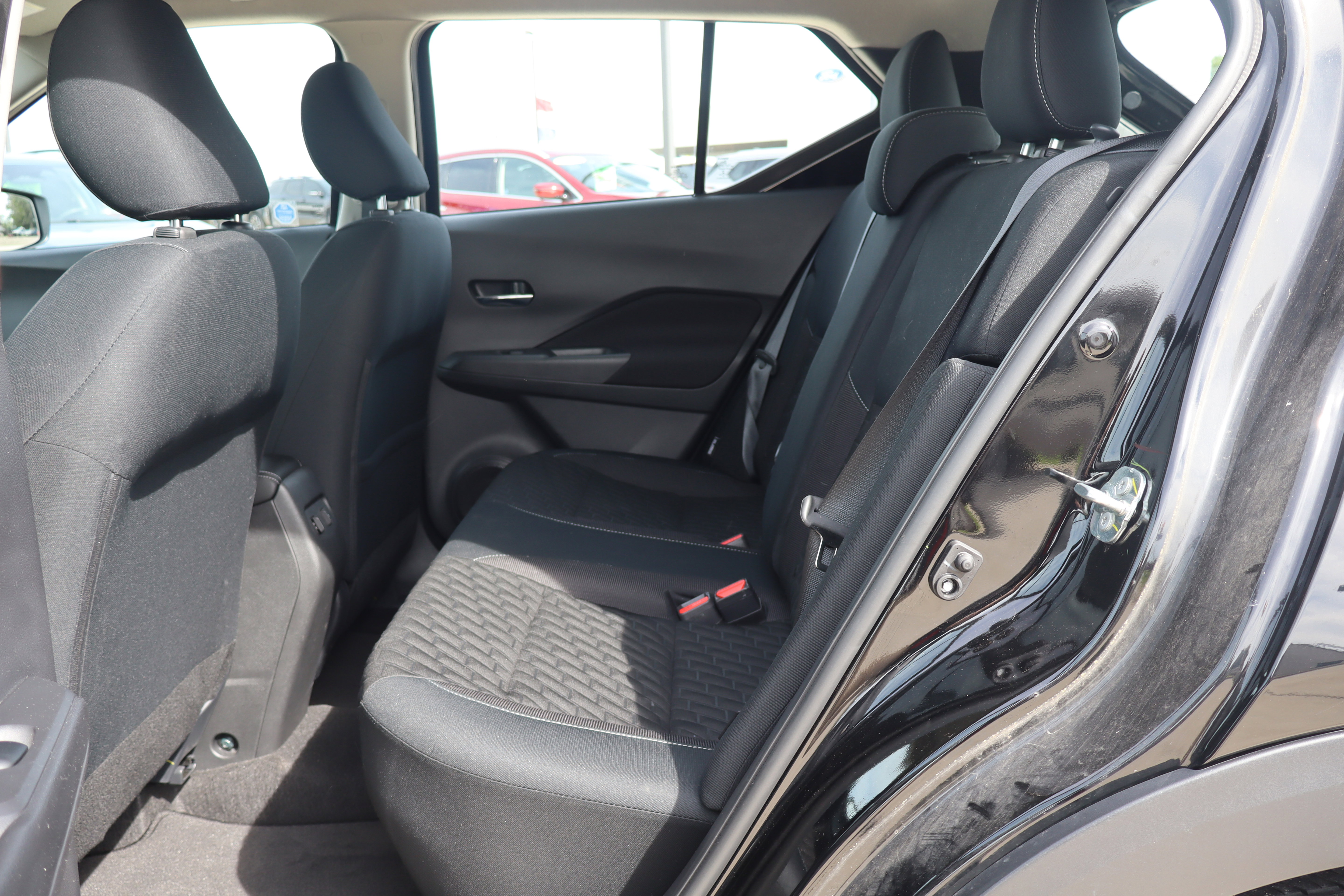 Used 2023 Nissan Kicks SV w/ Interior Electronics Package FWD image 11