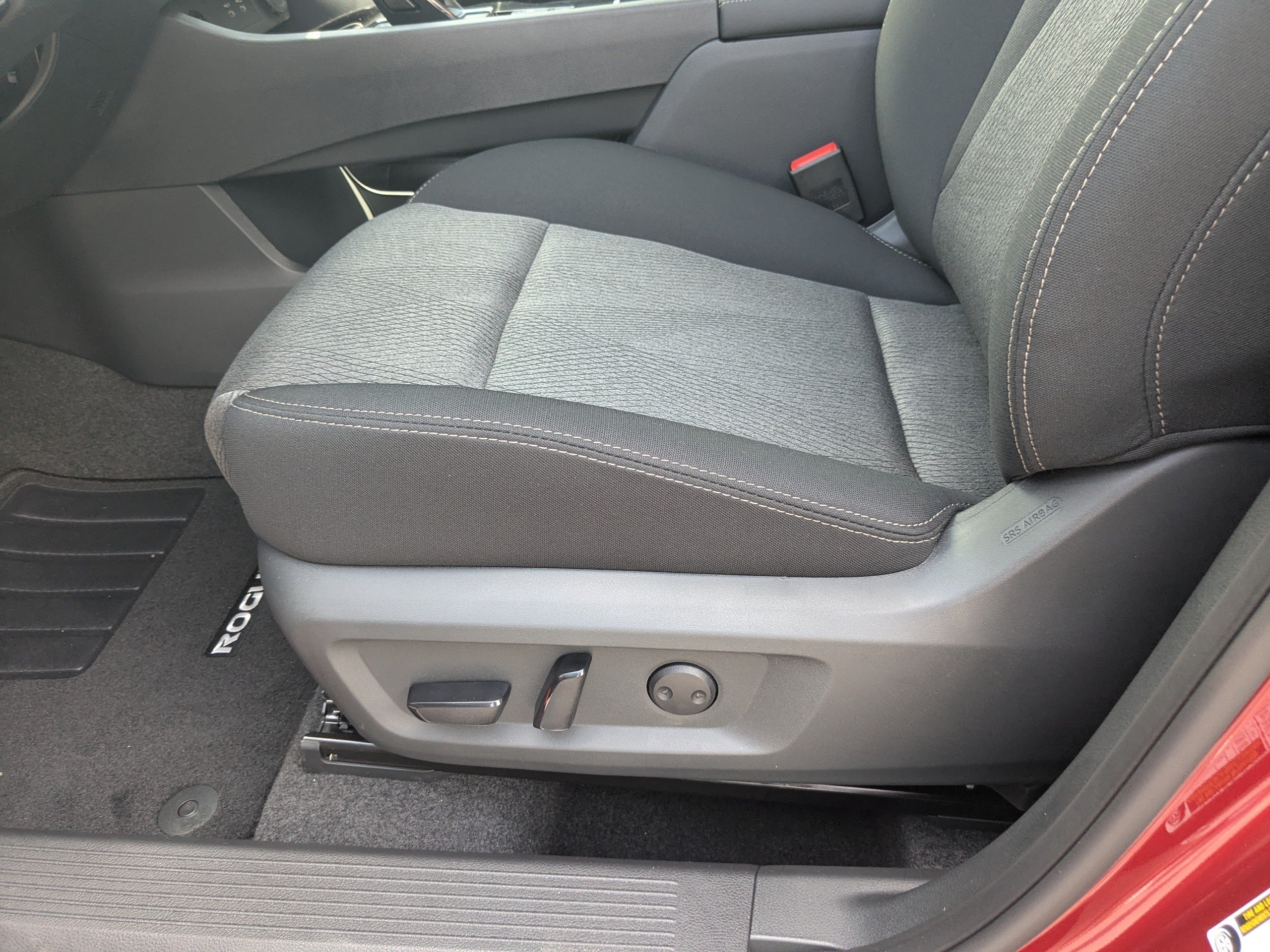 New 2026 Nissan Rogue SV FWD image 20