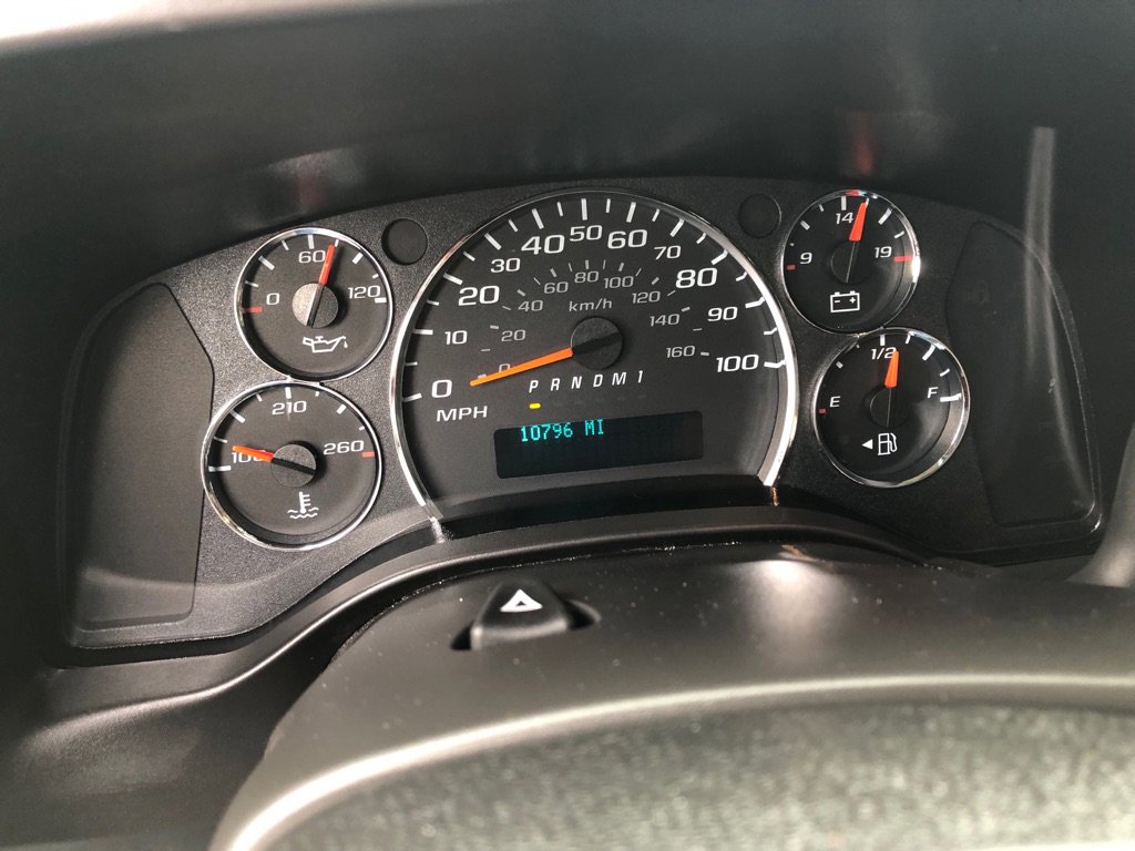 Used 2024 Chevrolet Express 2500 w/ Driver Convenience Package image 32