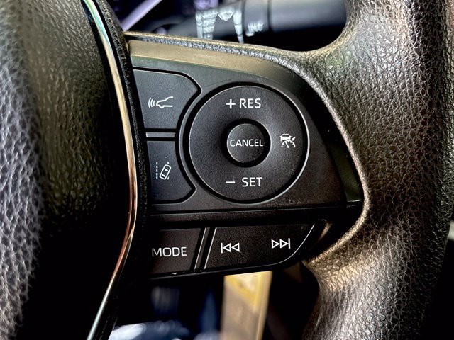 Used 2020 Toyota Camry LE w/ Carpet Mat Package FWD image 16