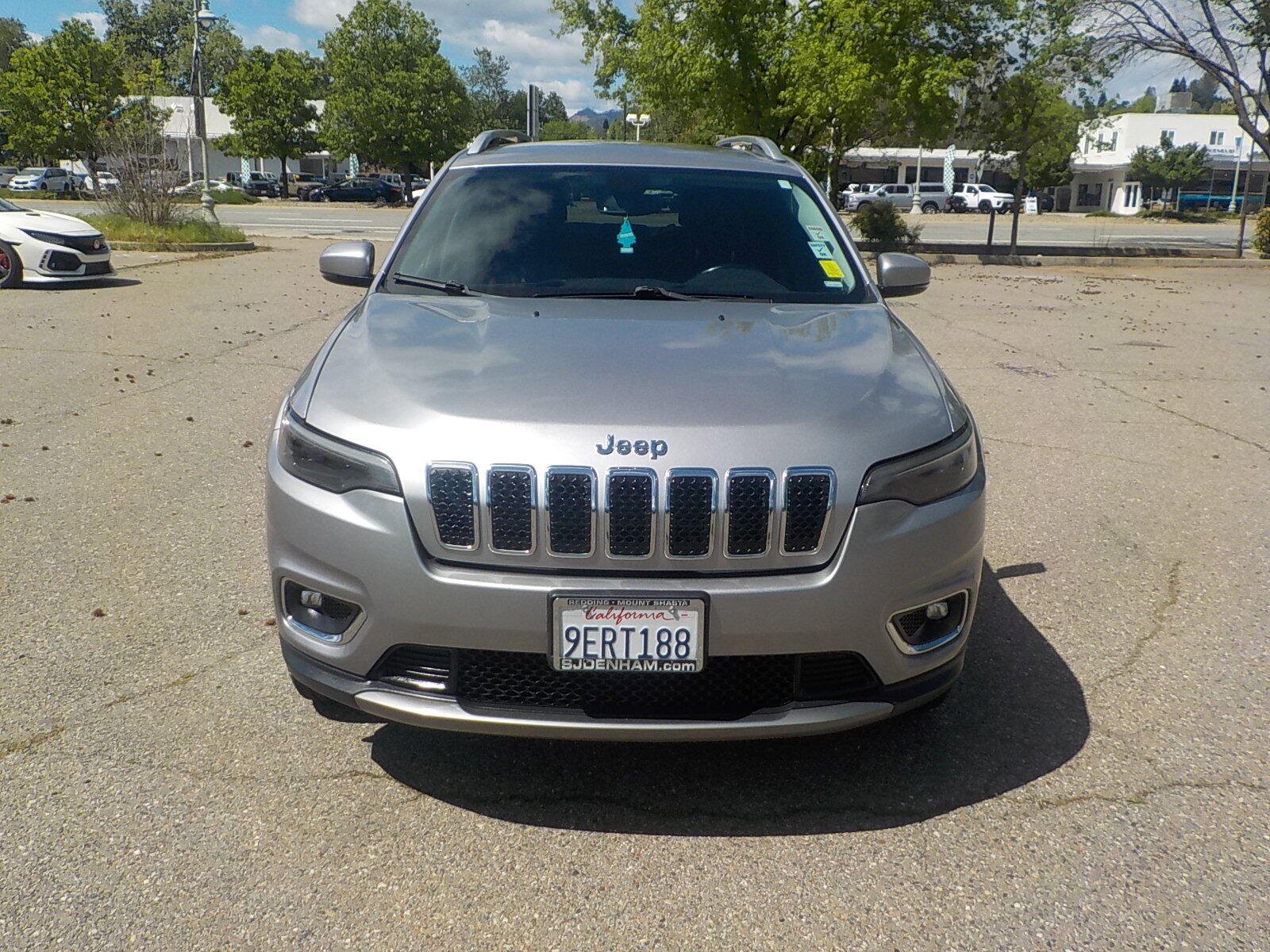 Used 2020 Jeep Cherokee Limited AWD/4WD image 3