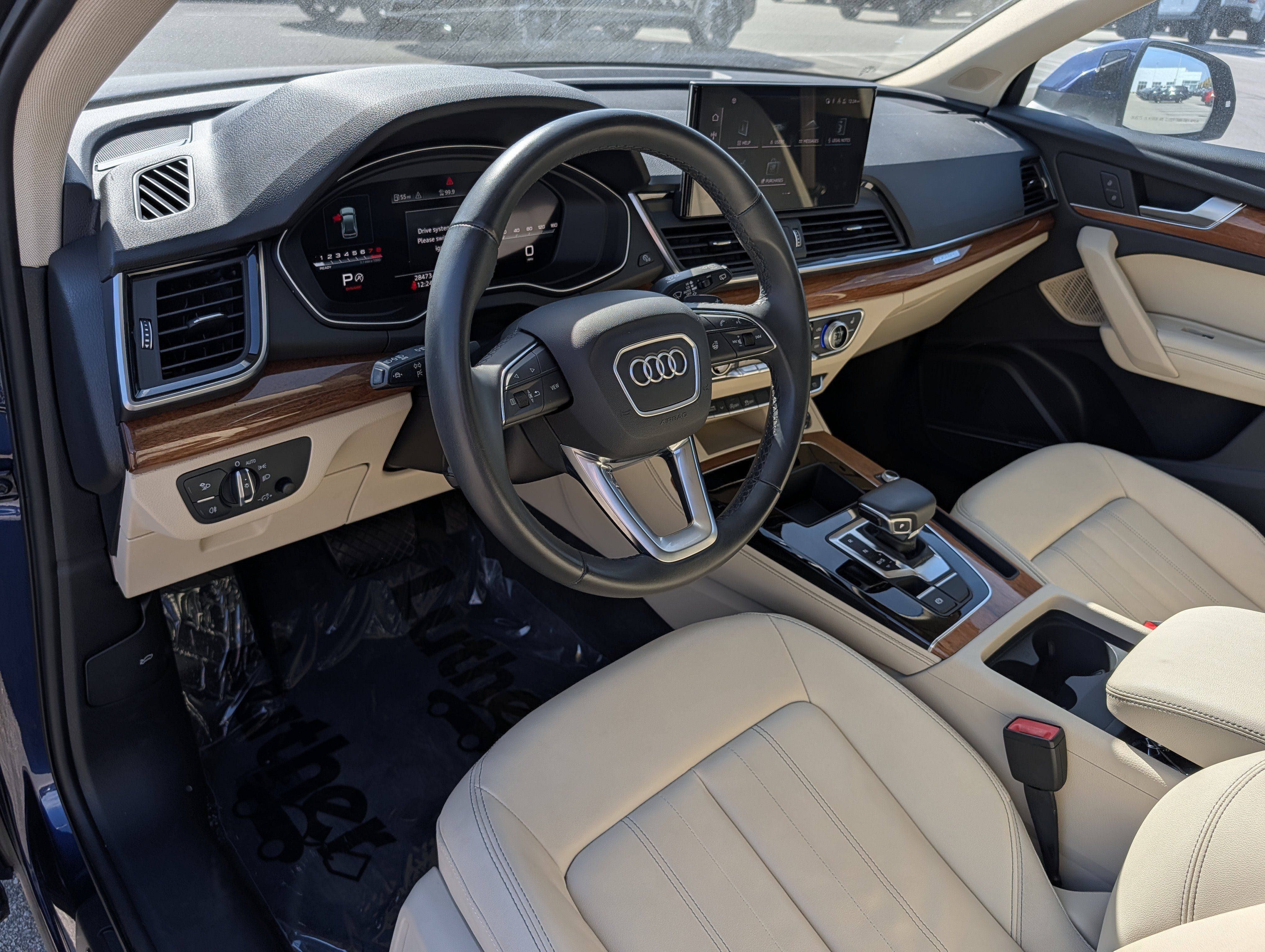 Used 2023 Audi Q5 2.0T Premium Plus w/ Premium Plus Package AWD/4WD image 18