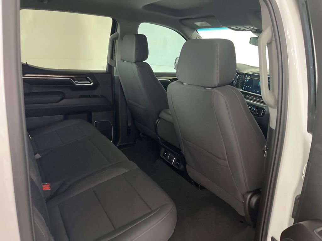 Used 2023 Chevrolet Silverado 1500 LT AWD/4WD image 22