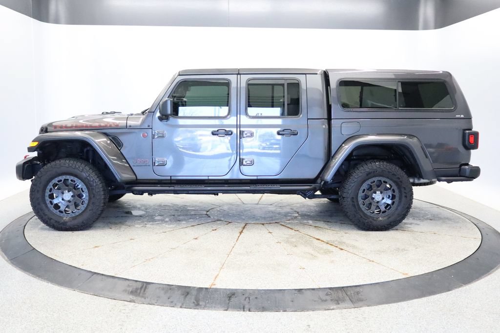 Used 2023 Jeep Gladiator Rubicon w/ Cold Weather Group AWD/4WD image 2