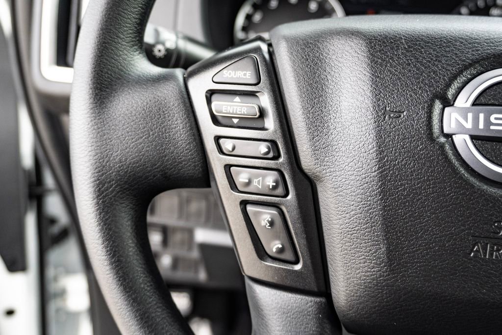 Used 2025 Nissan Frontier SV RWD image 18