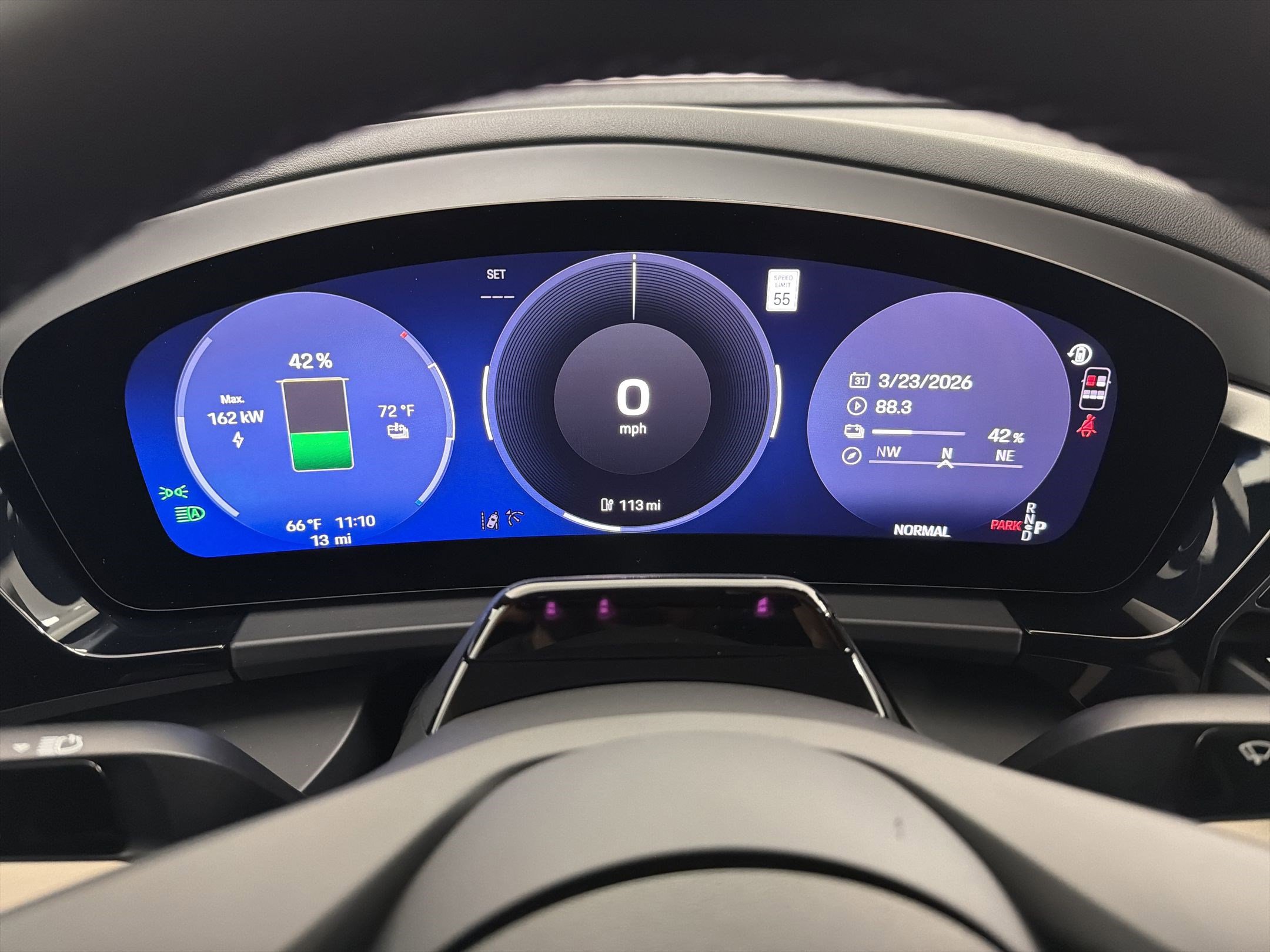 New 2026 Porsche Macan Electric RWD image 17