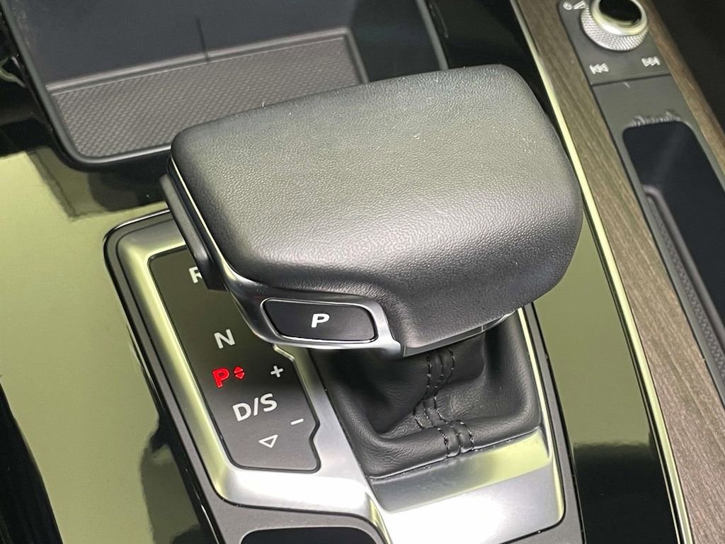 Used 2022 Audi Q5 2.0T Premium image 32