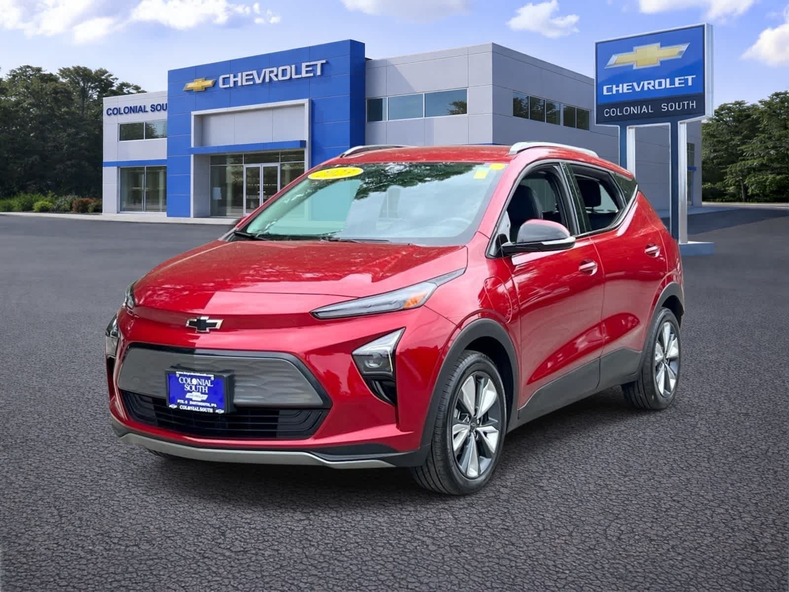 Certified 2023 Chevrolet Bolt EUV LT w/ Convenience Package FWD image 2