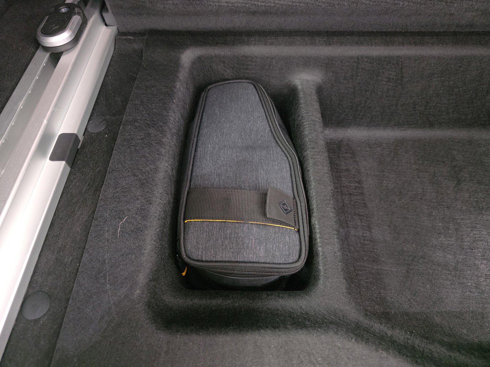 Used 2024 Rivian R1S Adventure AWD/4WD image 34