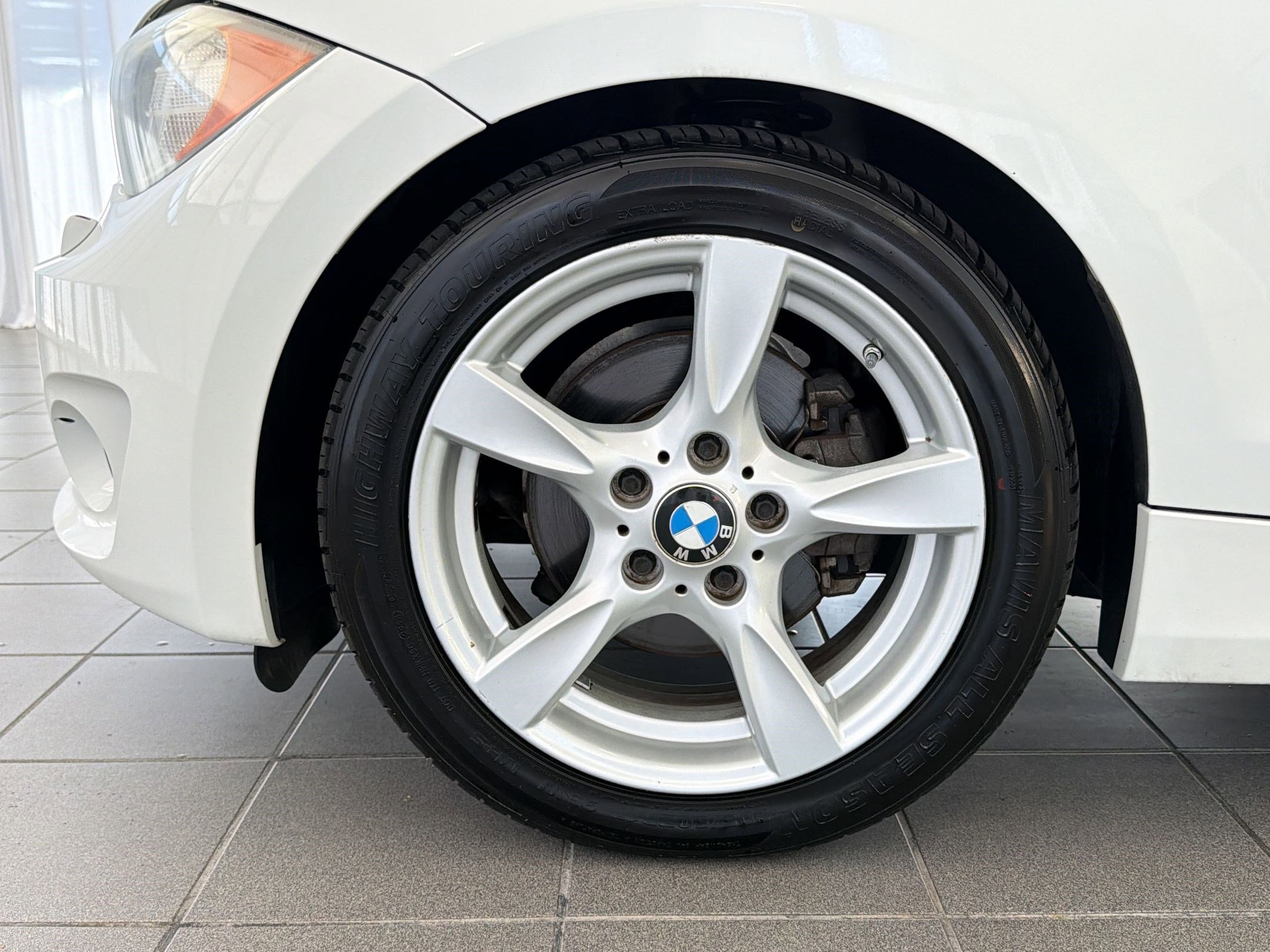 Used 2013 BMW 128i Convertible RWD image 12
