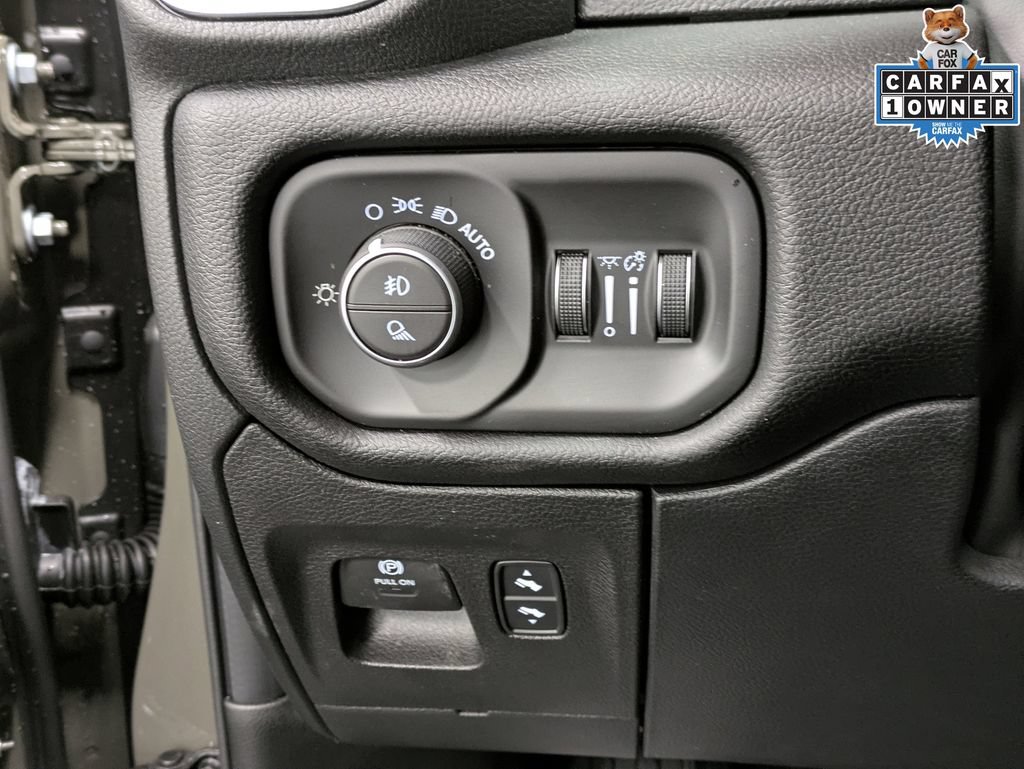 Used 2026 RAM 1500 Laramie AWD/4WD image 22