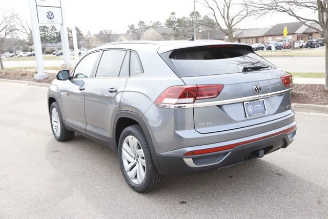 Used 2022 Volkswagen Atlas Cross Sport SE image 6