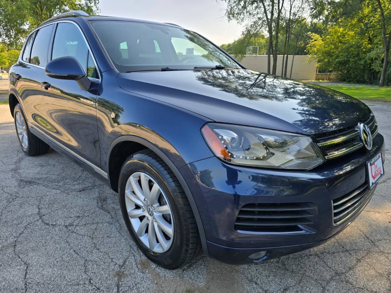 Used 2012 Volkswagen Touareg VR6 AWD/4WD image 3