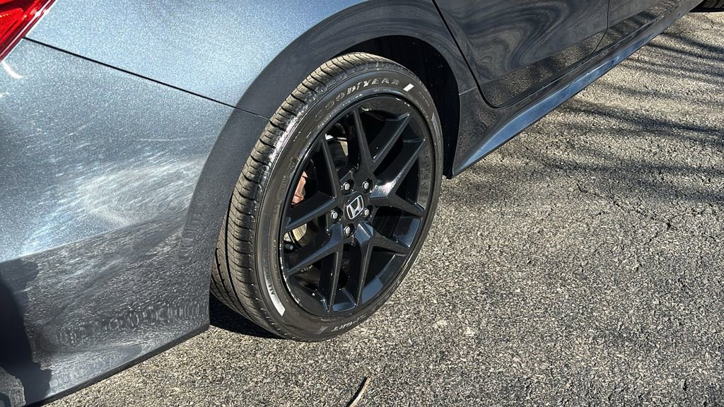 Used 2023 Honda Civic Sport image 8