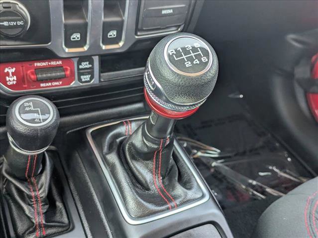 Used 2021 Jeep Wrangler Rubicon w/ Cold Weather Group AWD/4WD image 12