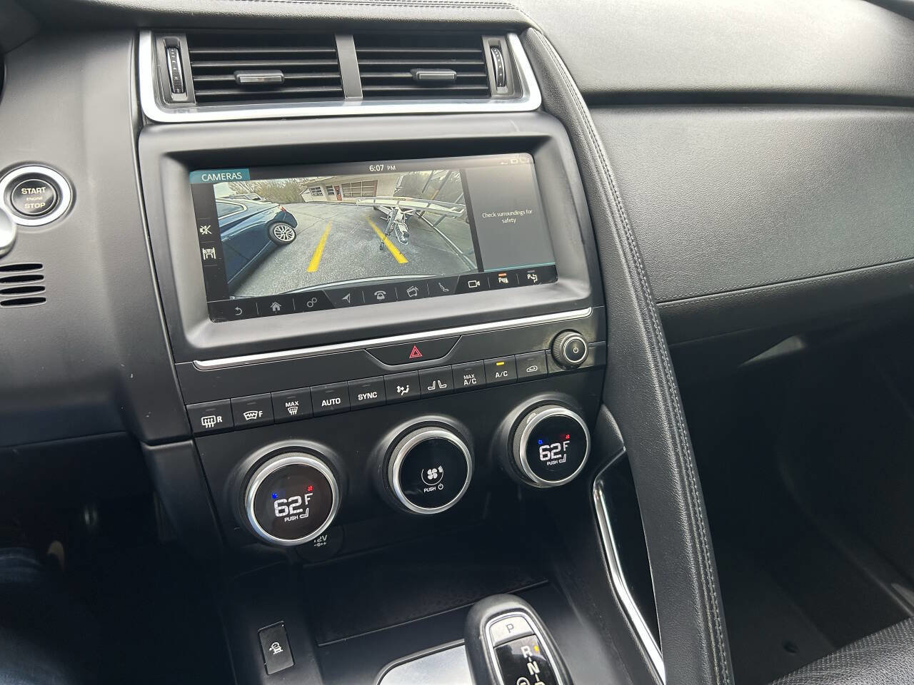 Used 2018 Jaguar E-PACE S image 28