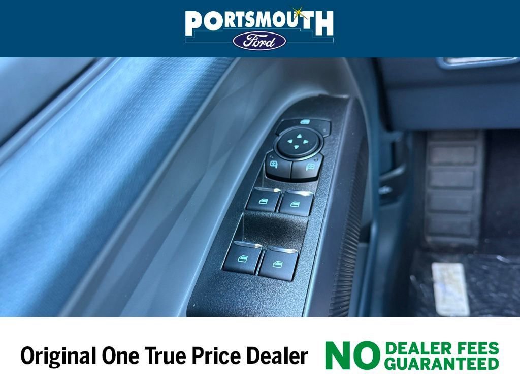 New 2025 Ford Maverick XLT w/ XLT Luxury Package AWD/4WD image 29