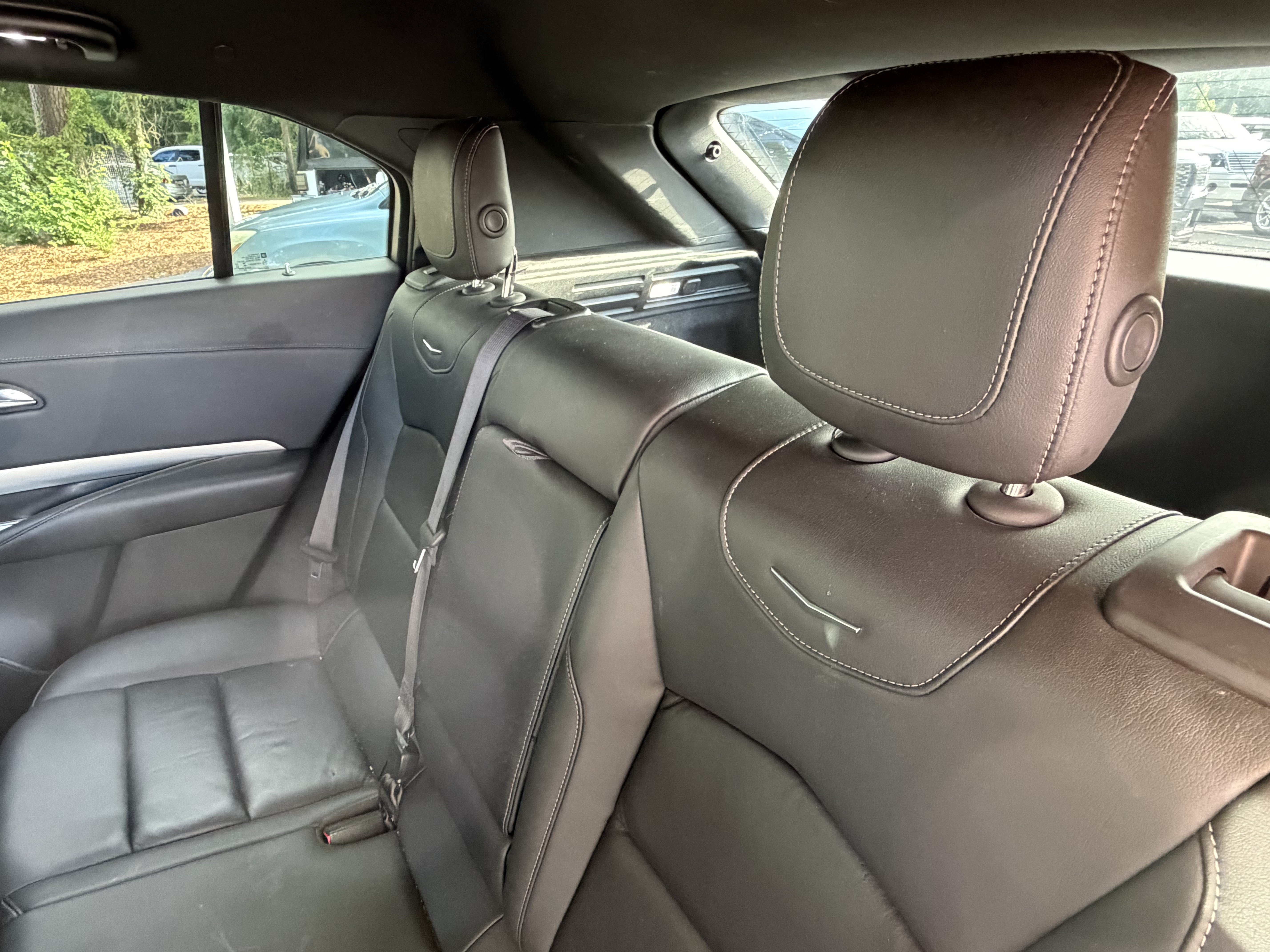 Used 2021 Cadillac XT4 Premium Luxury AWD/4WD image 32