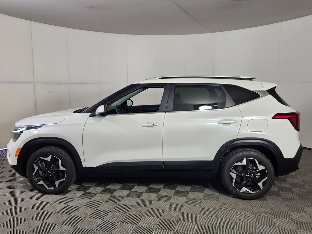 Used 2024 Kia Seltos EX AWD/4WD image 4