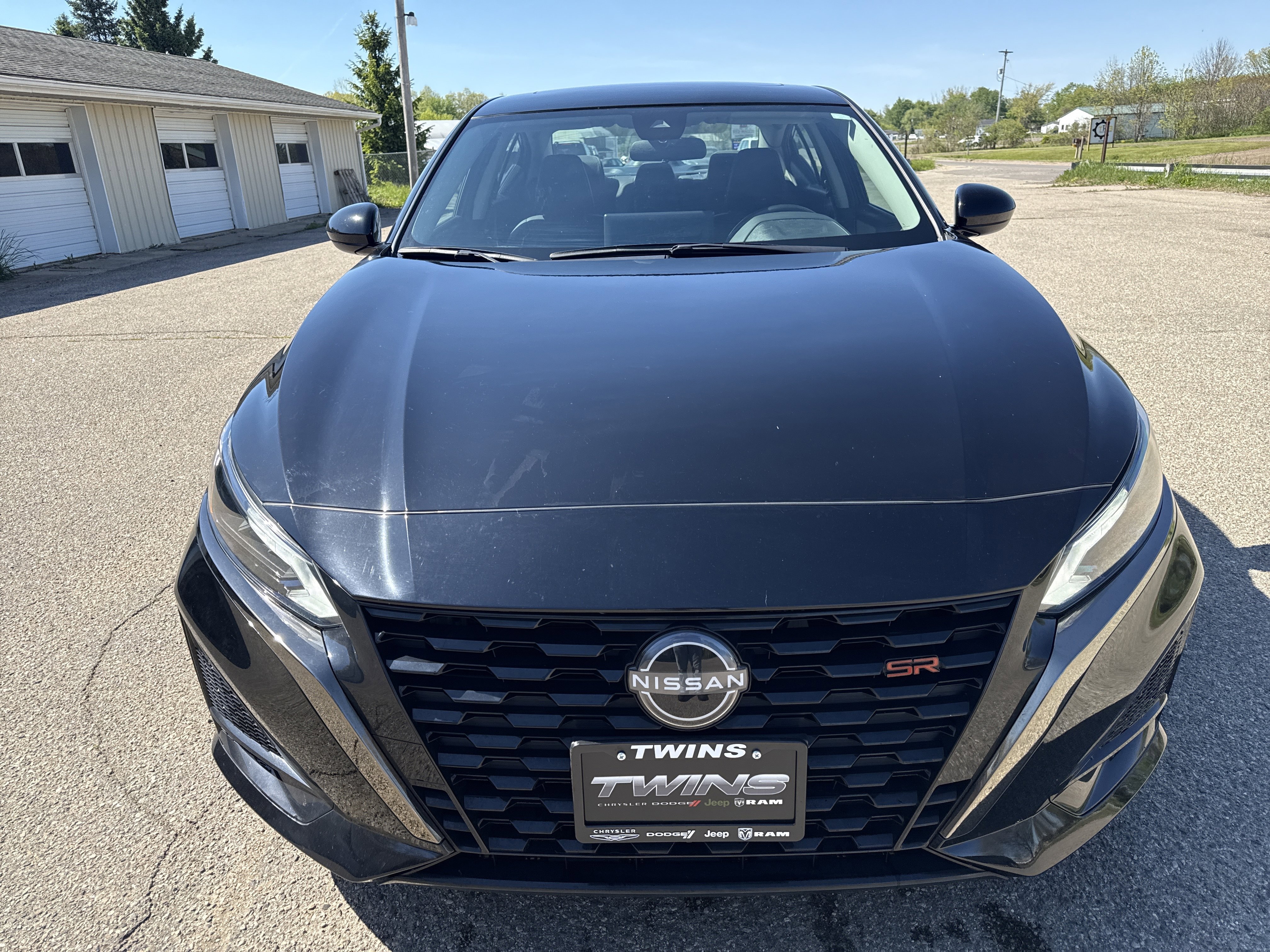 Used 2023 Nissan Altima 2.5 SR w/ SR Premium Package FWD image 13