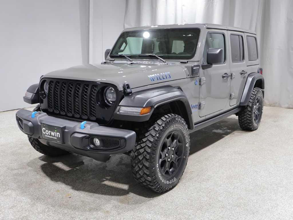 Used 2023 Jeep Wrangler Unlimited w/ Cold Weather Group AWD/4WD image 8