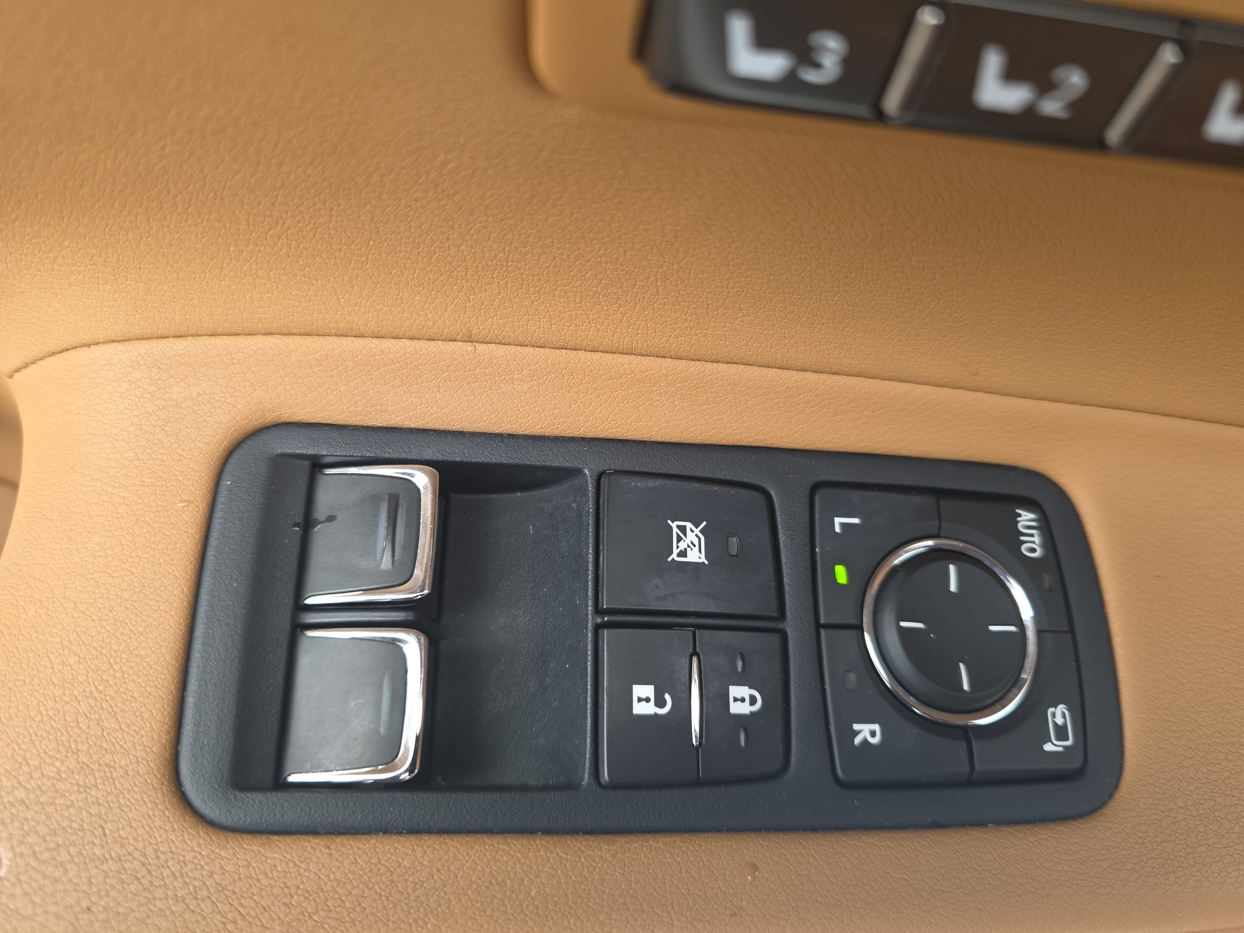 Used 2021 Lexus LC 500 Convertible w/ Touring Package RWD image 26