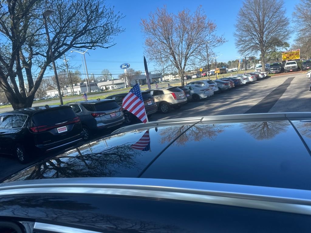 Used 2021 Mercedes-Benz GLC 300 4MATIC w/ AMG Line image 19