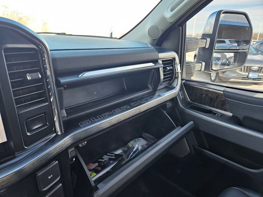 Used 2024 Ford F250 Lariat w/ Chrome Package AWD/4WD image 19