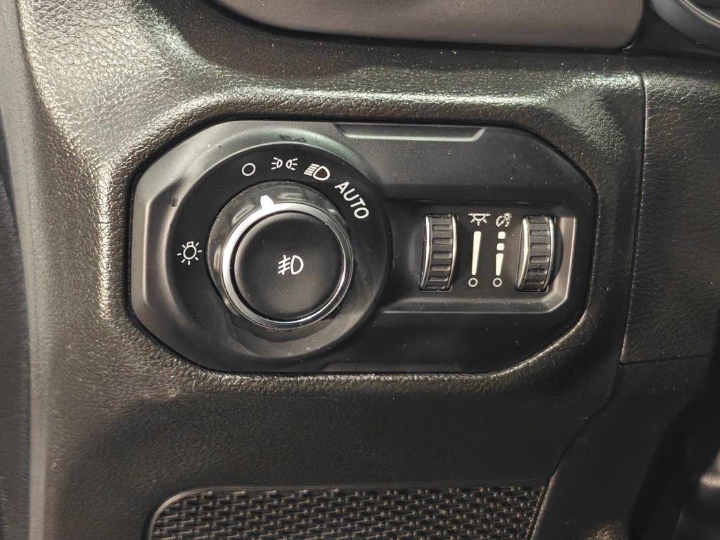 Used 2022 Jeep Wrangler Unlimited Sport image 42