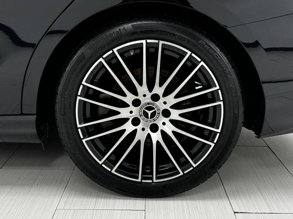 Used 2022 Mercedes-Benz C 300 4MATIC Sedan image 43