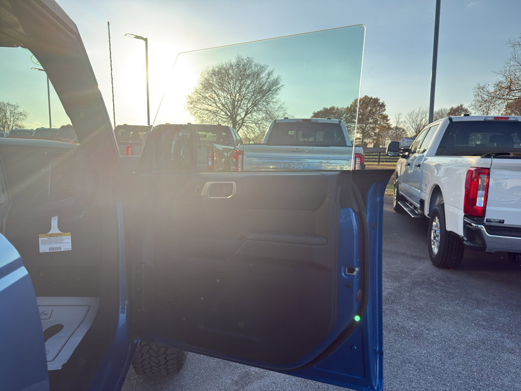 New 2025 Ford Bronco 4-Door w/ Sasquatch Package AWD/4WD image 14