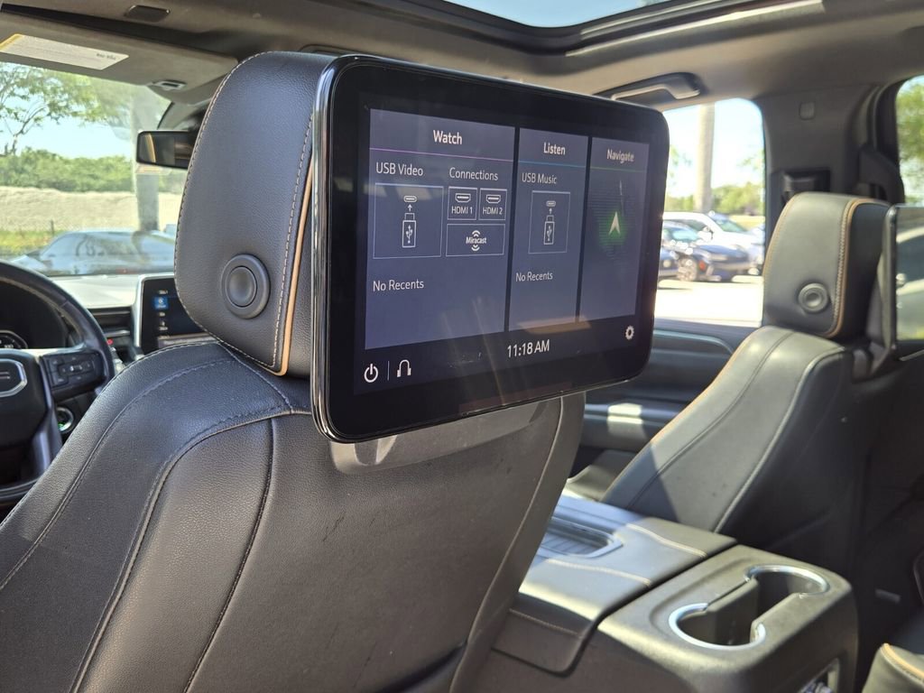 Used 2021 GMC Yukon XL AT4 w/ AT4 Premium Plus Package AWD/4WD image 10