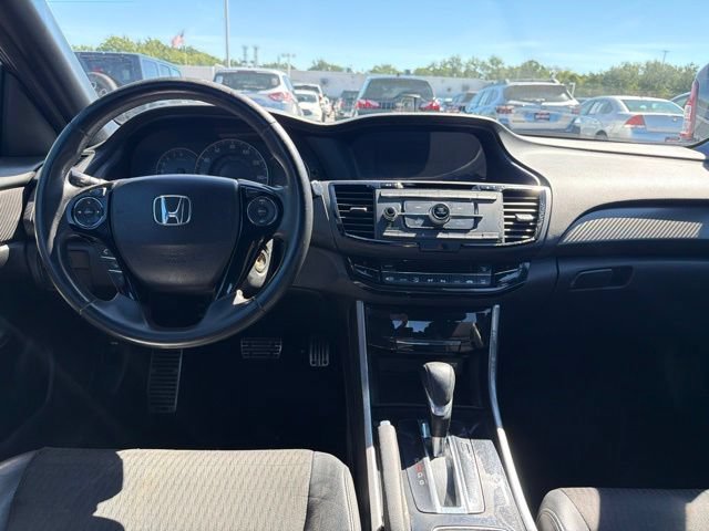 Used 2017 Honda Accord Sport image 11