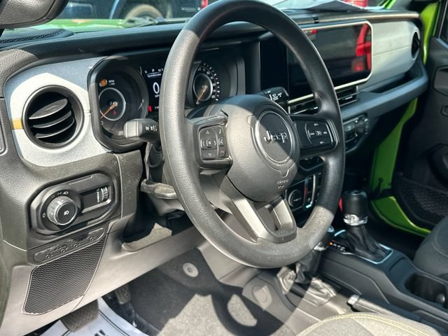 Used 2026 Jeep Wrangler Sport AWD/4WD image 13