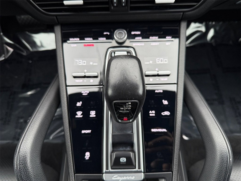 Used 2022 Porsche Cayenne image 20