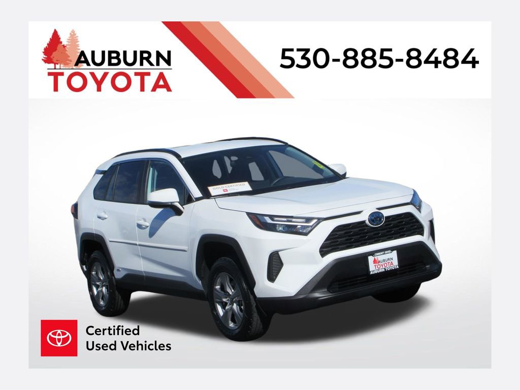 Certified 2024 Toyota RAV4 LE AWD/4WD image 1