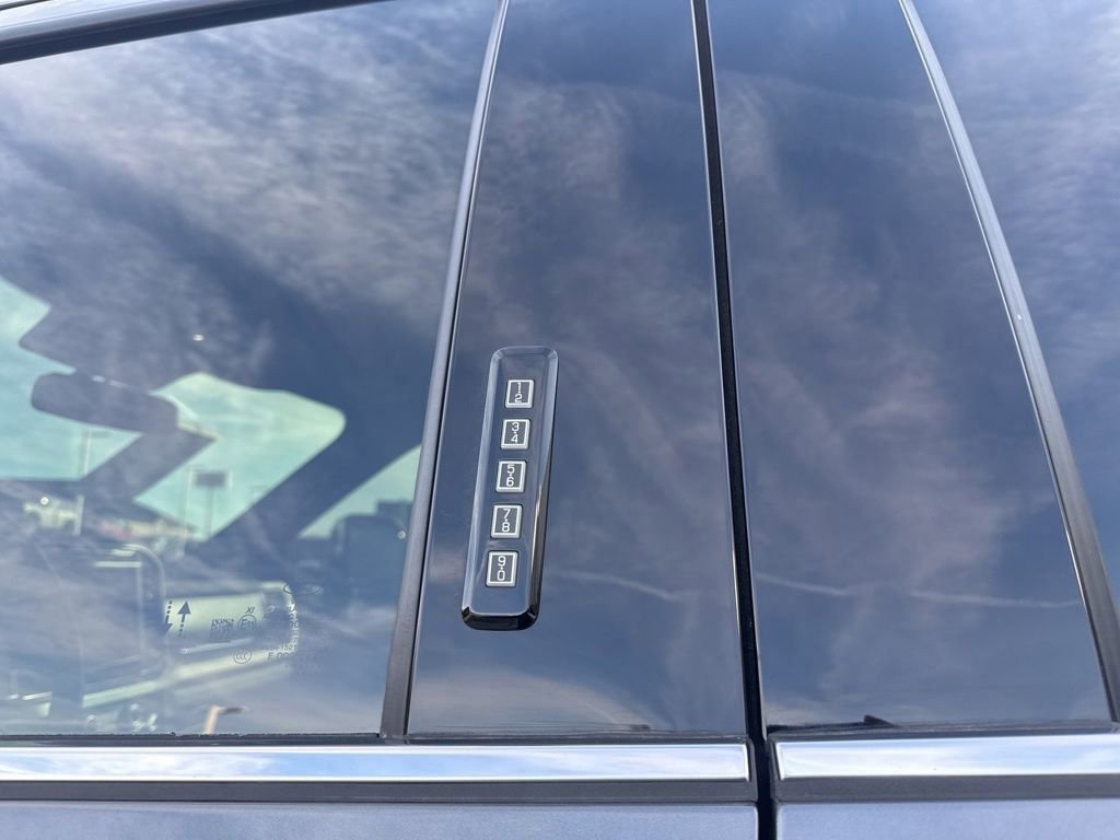 Certified 2024 Ford F350 Platinum image 23