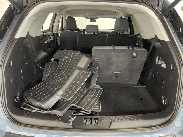 Used 2025 Ford Explorer Active AWD/4WD image 25