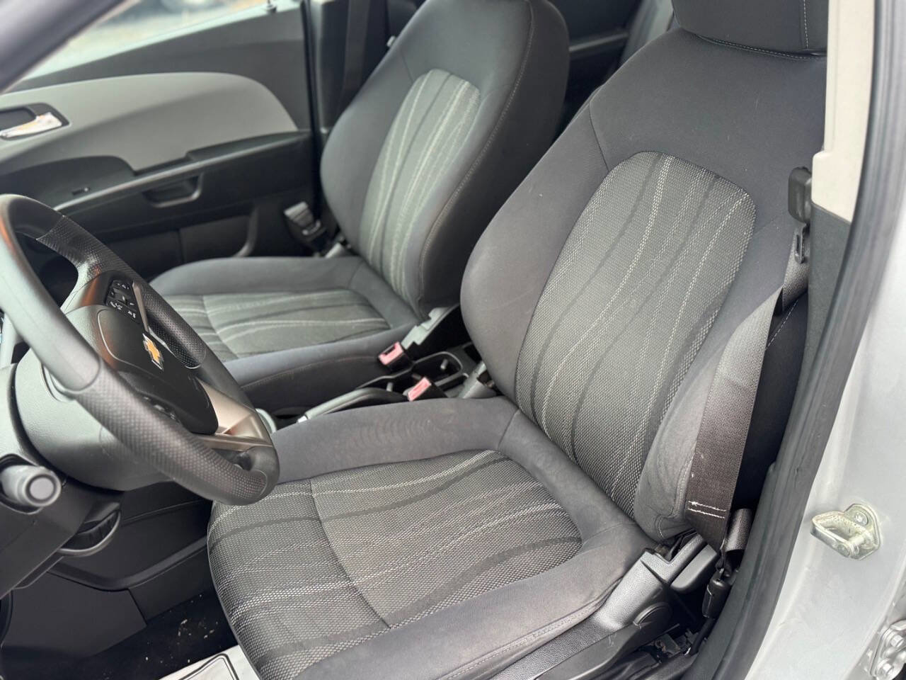 Used 2012 Chevrolet Sonic LT image 9