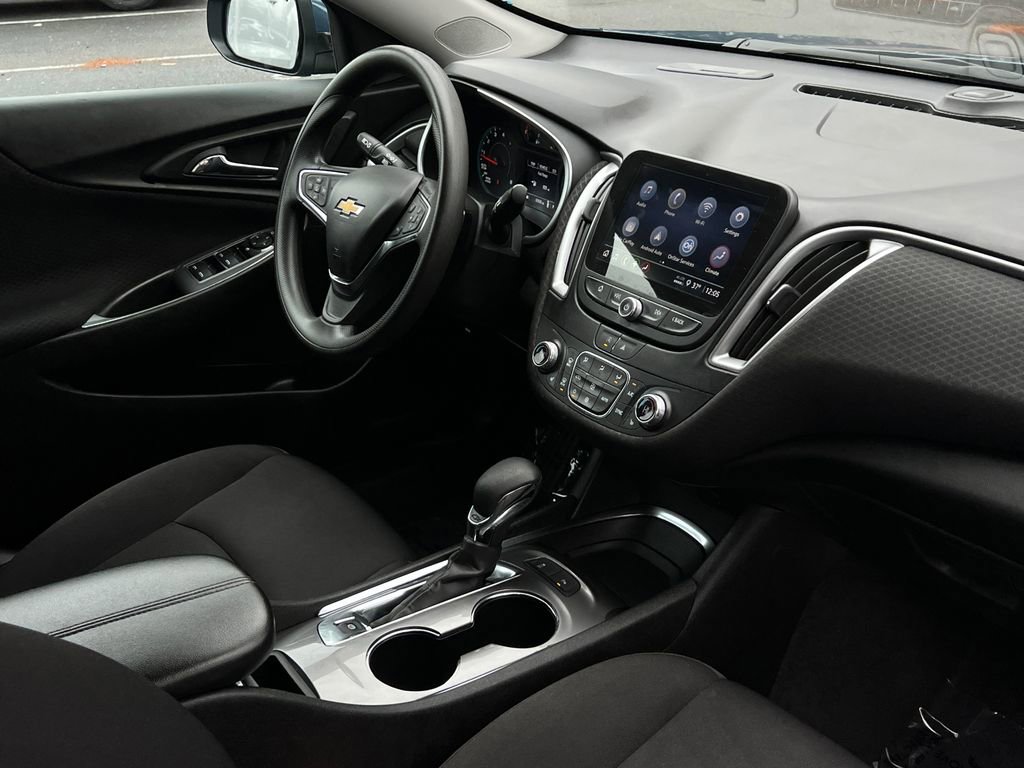 Used 2024 Chevrolet Malibu LT image 12
