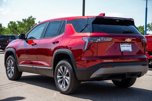 New 2027 Chevrolet Equinox LT w/ Safety and Technology Package FWD image 7