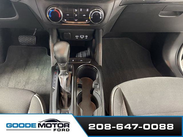 Used 2023 Chevrolet TrailBlazer LT FWD image 17