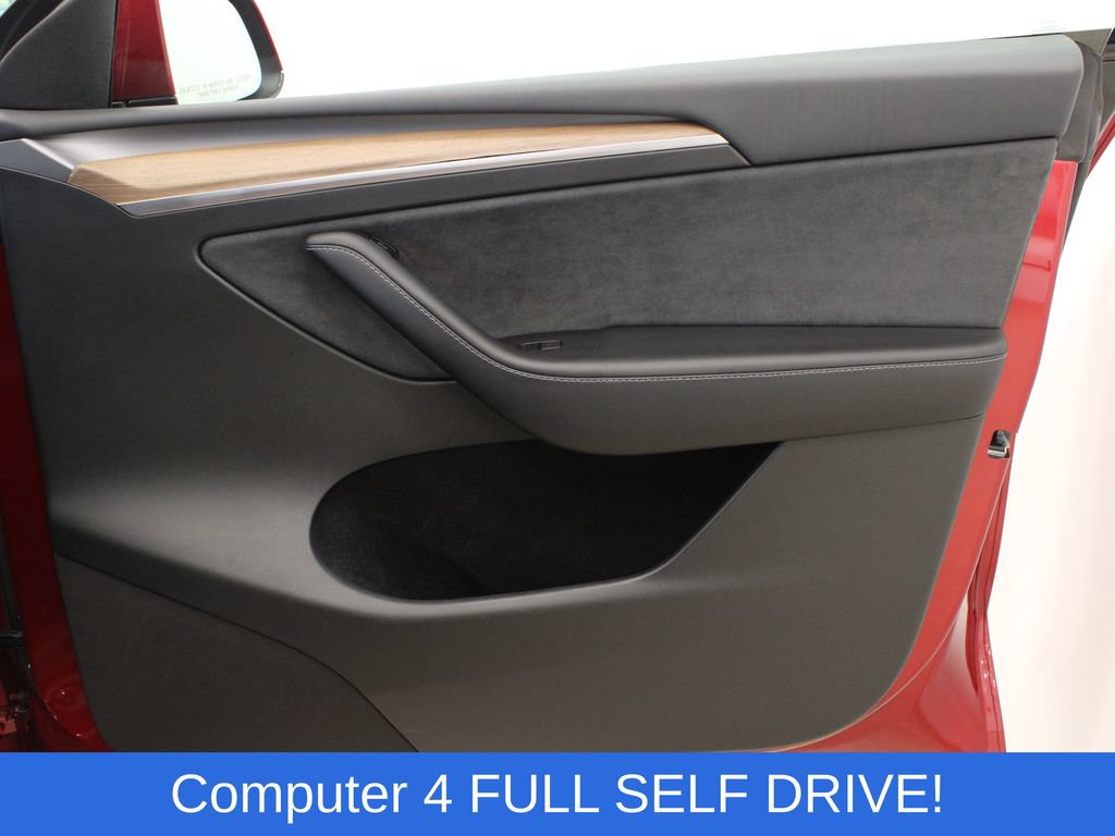 Used 2024 Tesla Model Y Performance AWD/4WD image 13