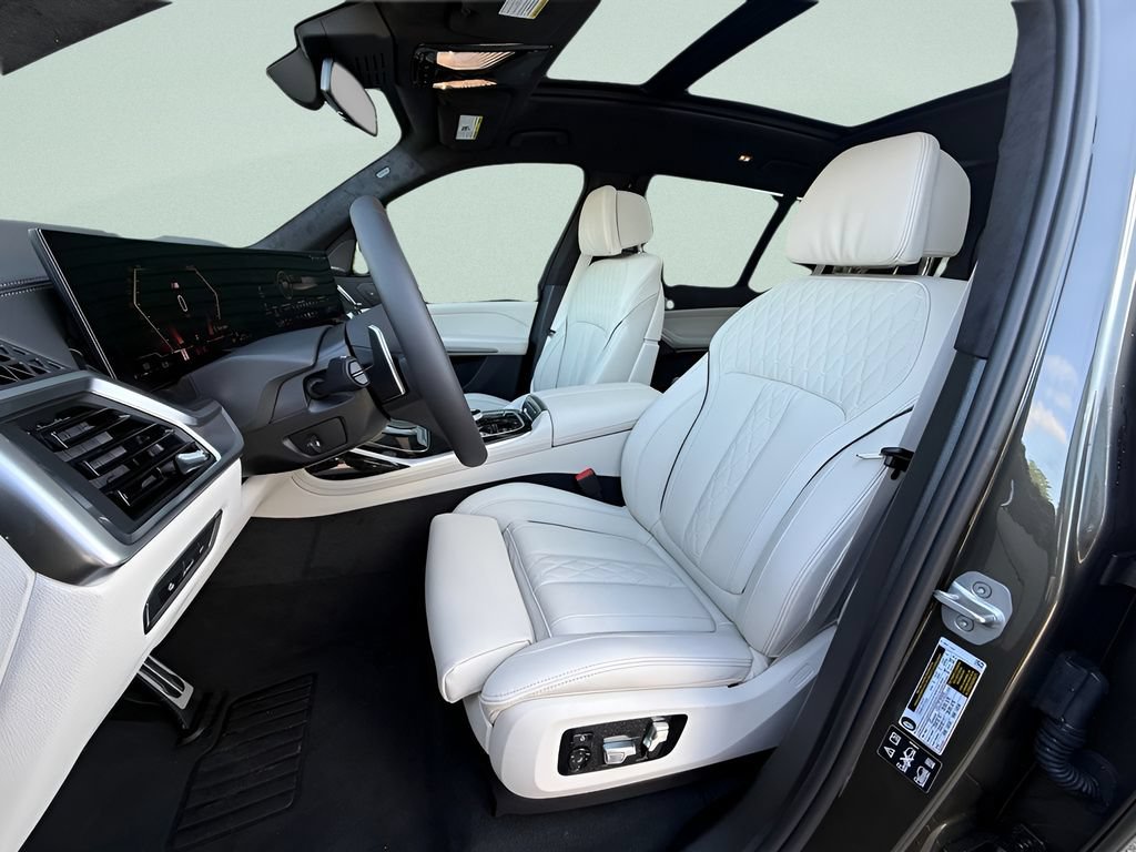 New 2027 BMW X7 xDrive40i w/ Executive Package AWD/4WD image 11